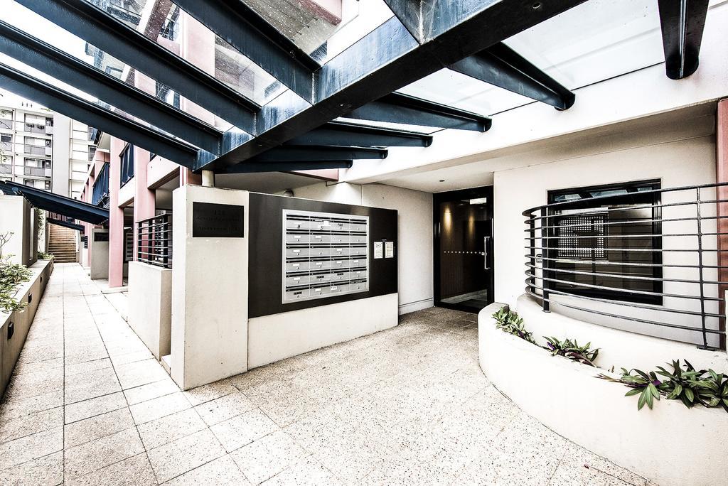 Airexec Apartments Perth Esterno foto