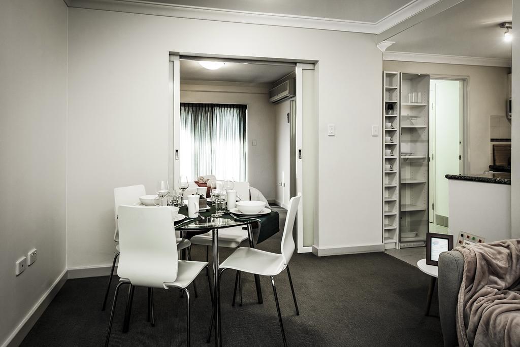 Airexec Apartments Perth Esterno foto
