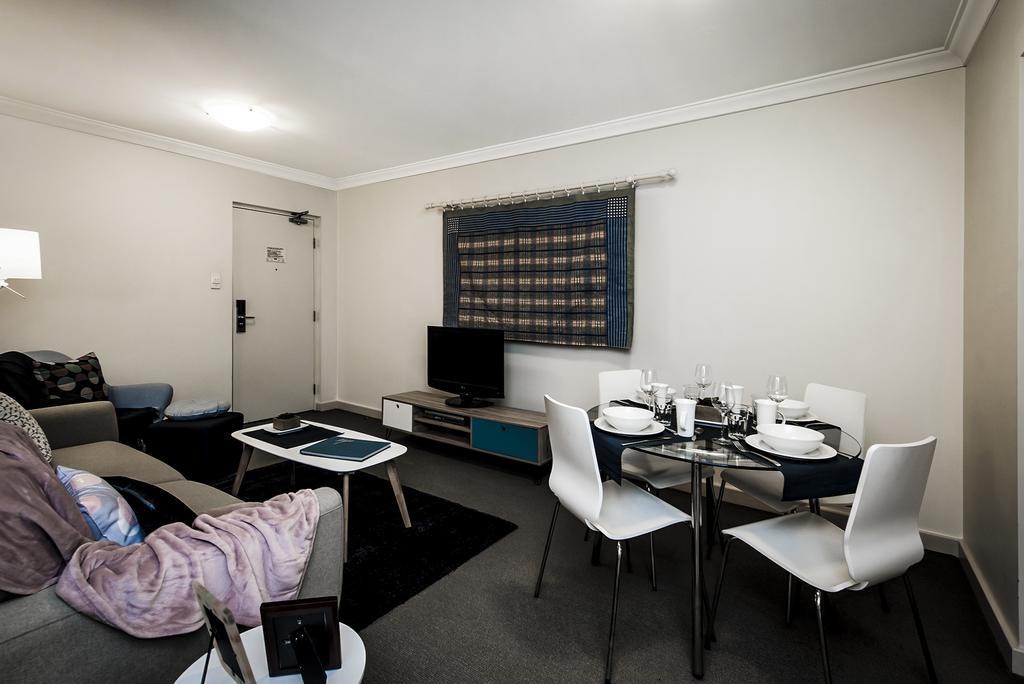 Airexec Apartments Perth Esterno foto